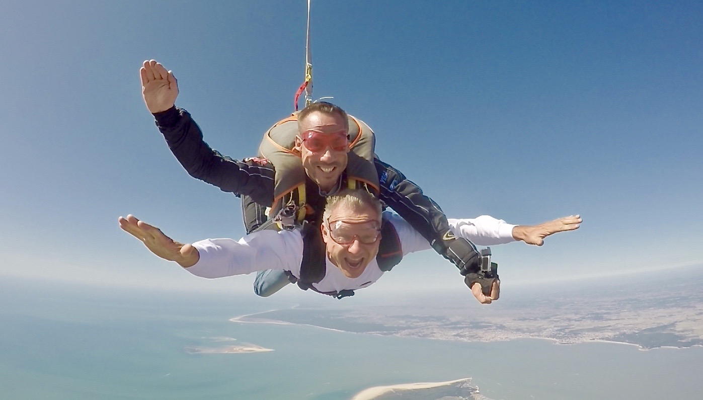 Smile saut en parachute à Soulac sur mer - XLR parachutisme - Gironde
