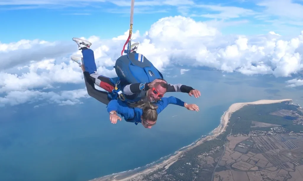 Chute libre saut en parachute à Soulac-sur-mer en Gironde