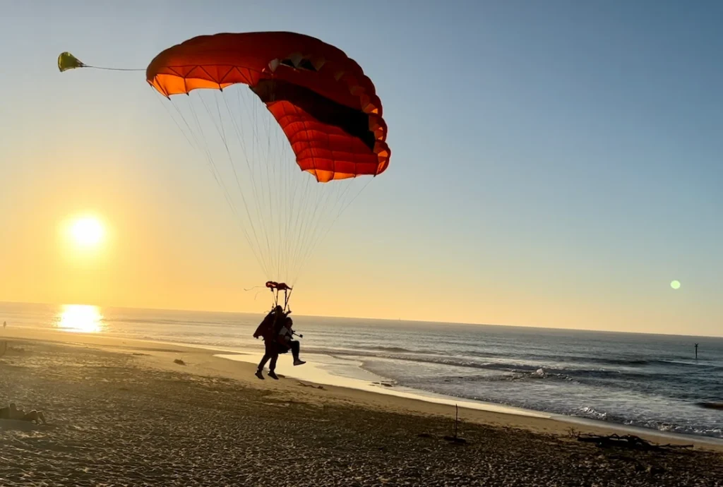 saut en tandem plage